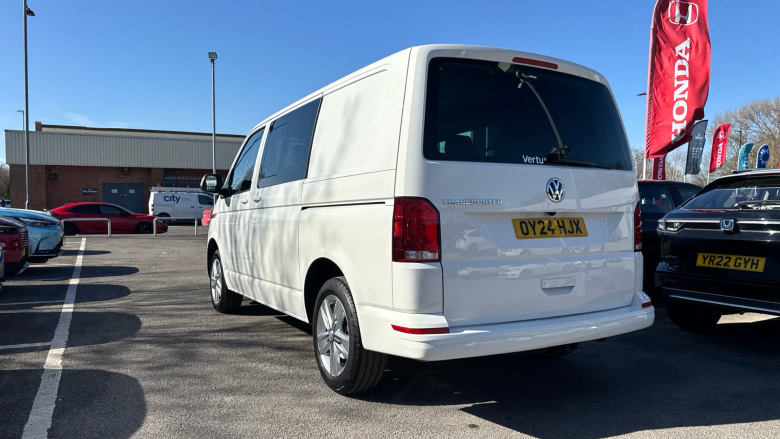 Volkswagen Transporter T32 Swb Diesel 2.0 TDI 110 Highline Kombi Van